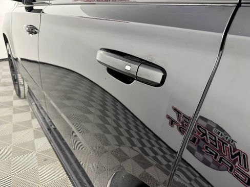 Used 2020 GMC Yukon SLT w/ Graphite Performance Edition image 27