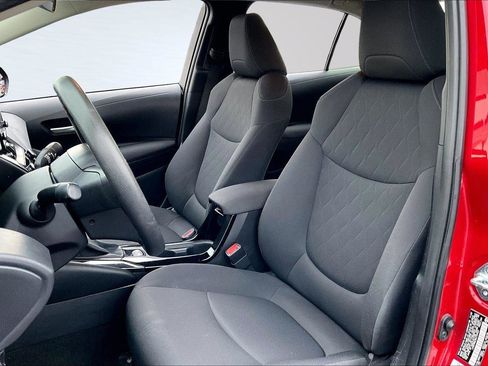 Used 2021 Toyota Corolla LE image 25