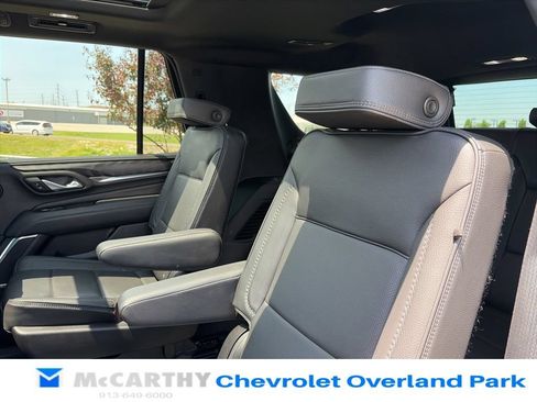 Used 2024 GMC Yukon Denali AWD/4WD image 47