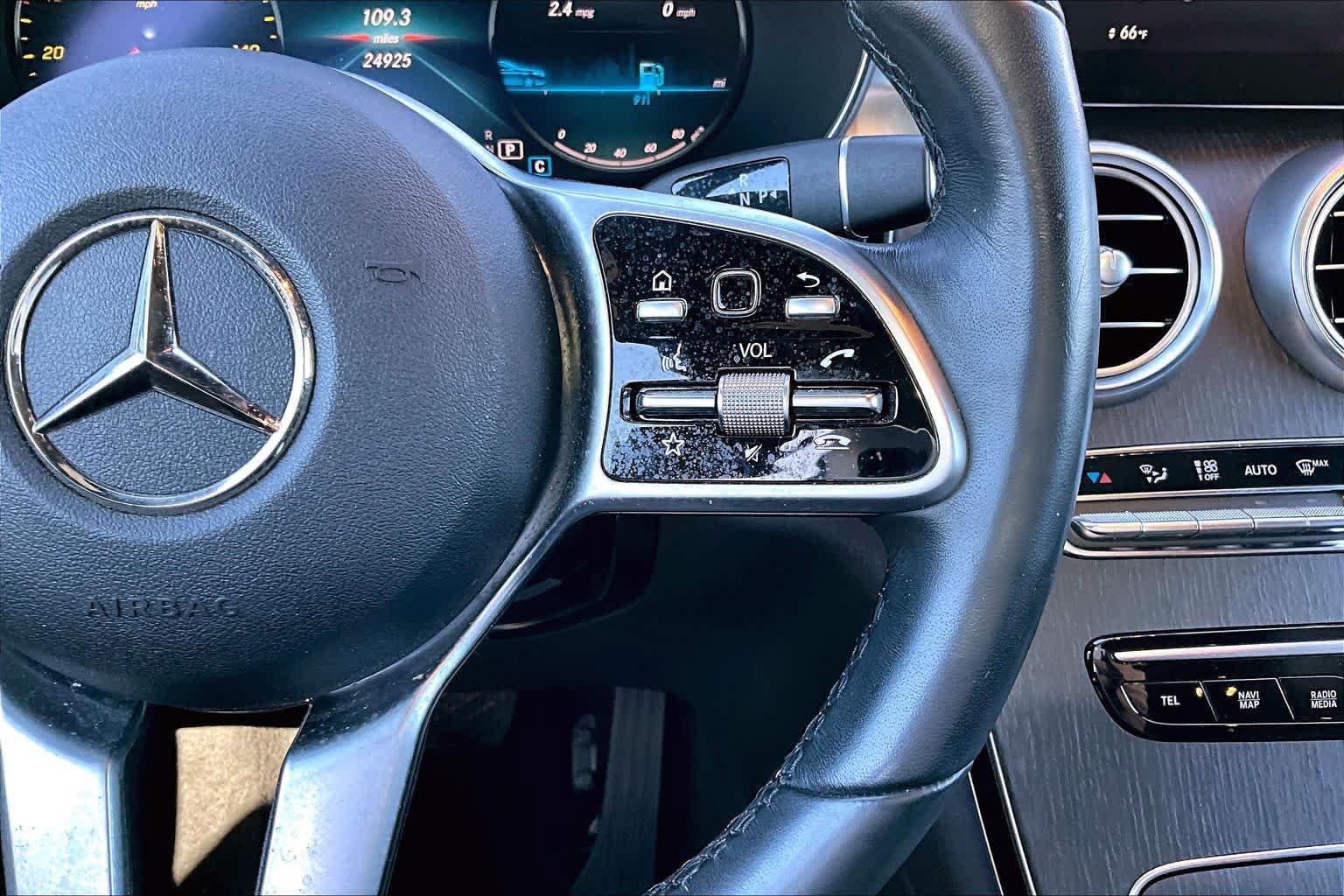 Used 2022 Mercedes-Benz GLC 300 4MATIC image 24