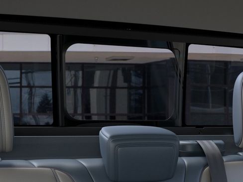 New 2025 Ford Maverick Lariat w/ 4K Tow Package image 24