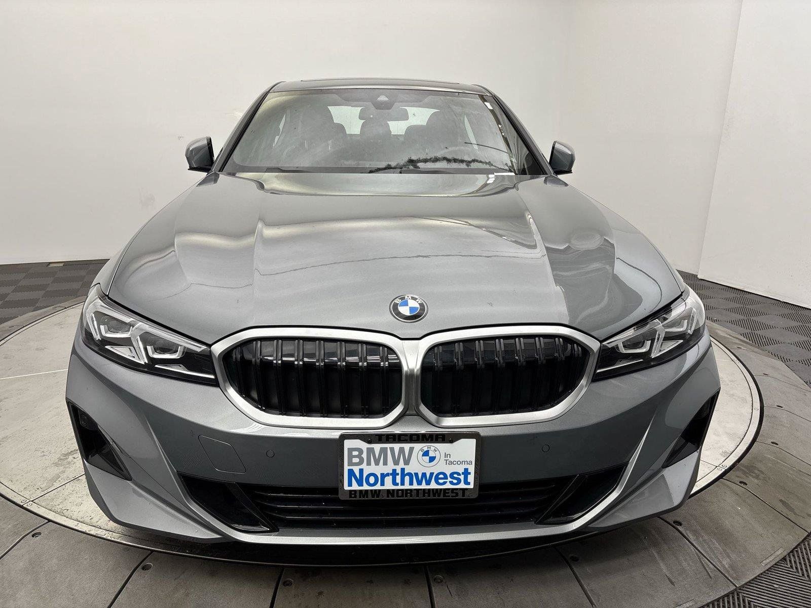 Used 2024 BMW 330i xDrive Sedan w/ Convenience Package AWD/4WD image 14