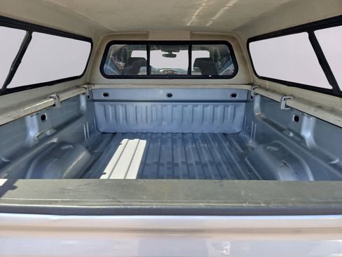 Used 2018 Chevrolet Silverado 1500 LT w/ All Star Edition AWD/4WD image 30