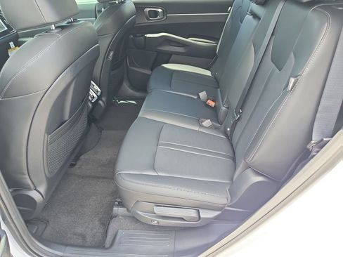 New 2026 Kia Sorento S w/ S Panoramic Sunroof Package FWD image 16