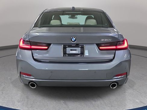 Used 2023 BMW 330i Sedan w/ Driving Assistance Package RWD image 7