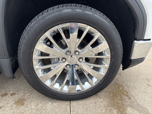 Used 2023 GMC Sierra 1500 SLT w/ SLT Premium Plus Package image 9