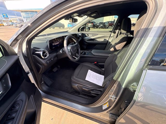 Used 2025 Chevrolet Blazer EV LT w/ Midnight/Sport Edition AWD/4WD image 13