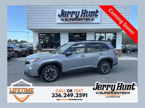 Used 2025 Subaru Forester Premium w/ Convenience Package #1 image 1