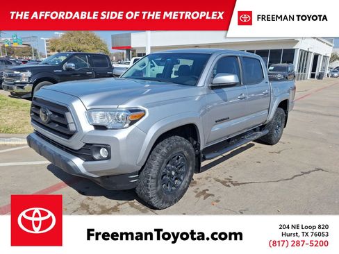 Used 2022 Toyota Tacoma SR5 image 1