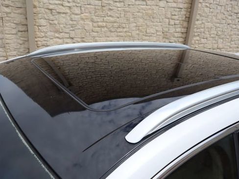 Used 2016 Lincoln MKX Reserve w/ Climate Package FWD image 4