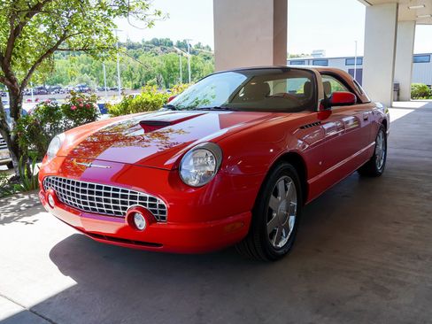 Used 2003 Ford Thunderbird RWD image 4