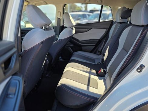 Used 2019 Subaru Crosstrek 2.0i Premium w/ Popular Package #3 image 17