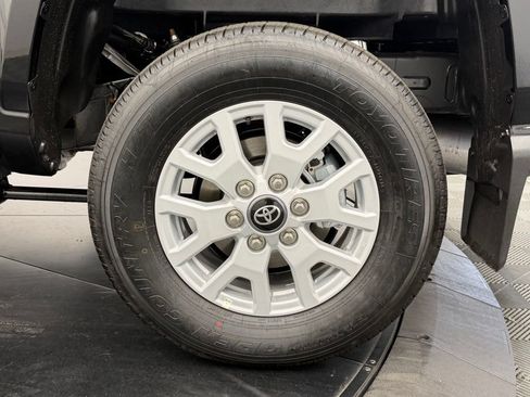 Used 2026 Toyota Tacoma SR5 AWD/4WD image 16