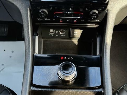 Certified 2024 Jeep Grand Cherokee L Altitude image 39