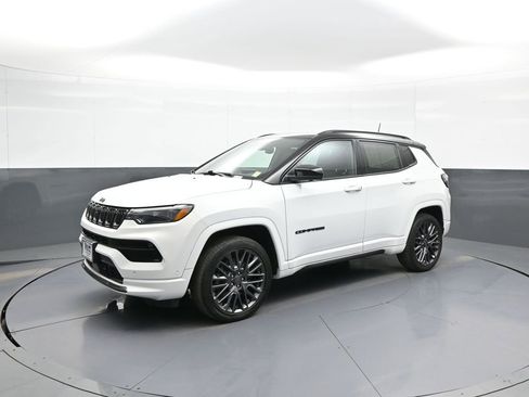 Used 2023 Jeep Compass High Altitude w/ Driver Assist Group I AWD/4WD image 10