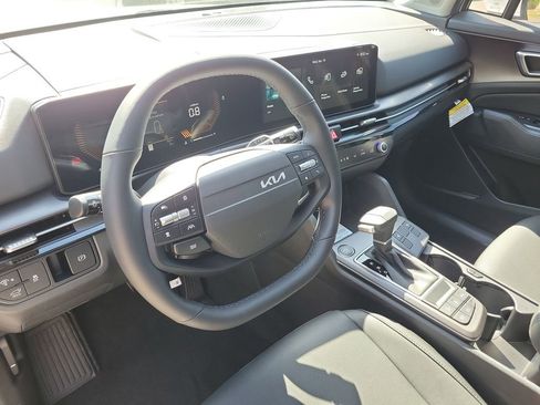 New 2026 Kia Sportage EX image 23