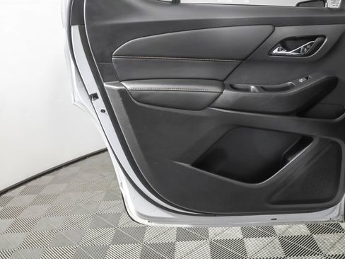 Used 2021 Chevrolet Traverse RS w/ LPO, Floor Liner Package image 39