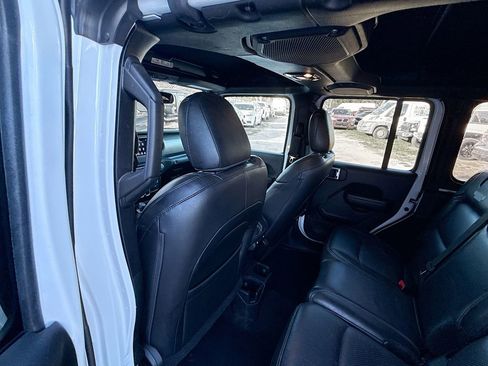 Used 2021 Jeep Wrangler Unlimited Sport image 24