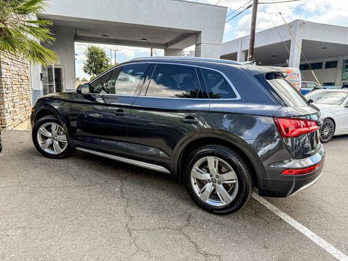 Used 2019 Audi Q5 2.0T Premium Plus w/ Premium Plus Package image 3