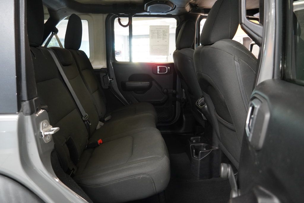 Used 2018 Jeep Wrangler Unlimited Sport AWD/4WD image 30