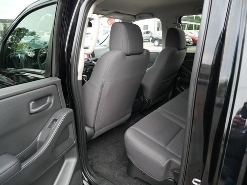 Used 2022 Nissan Frontier S w/ Technology Package AWD/4WD image 23