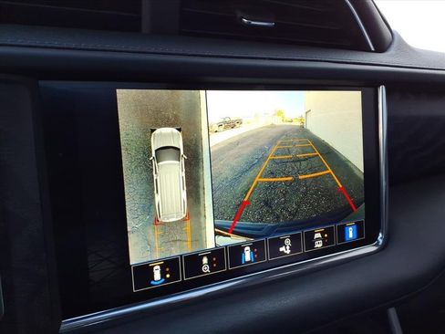 Used 2022 GMC Yukon Denali image 22