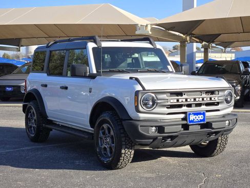 Used 2022 Ford Bronco Big Bend image 3