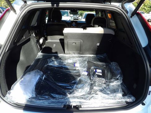 New 2026 Volvo XC60 B5 Plus w/ Protection Package Premier image 25