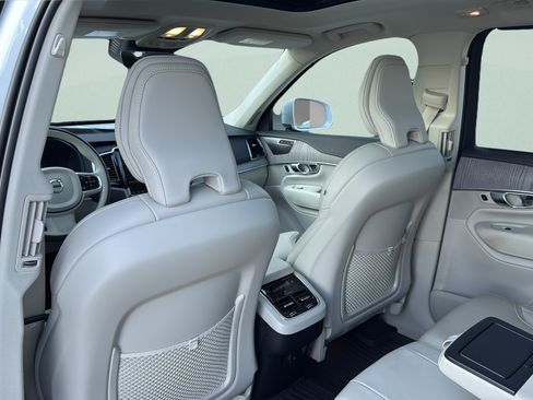 Used 2025 Volvo XC90 B6 Ultra w/ Protection Package AWD/4WD image 31