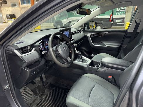 Used 2022 Toyota RAV4 LE AWD/4WD image 28