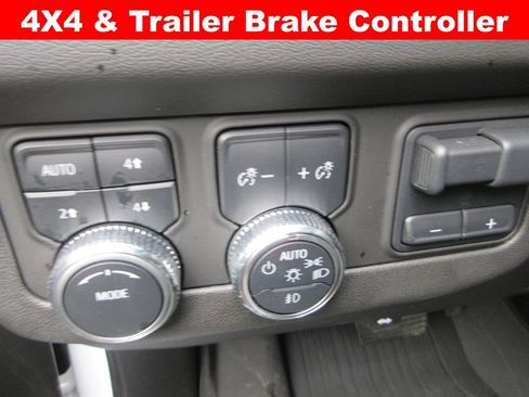 Certified 2023 GMC Yukon SLT w/ Max Trailering Package AWD/4WD image 19