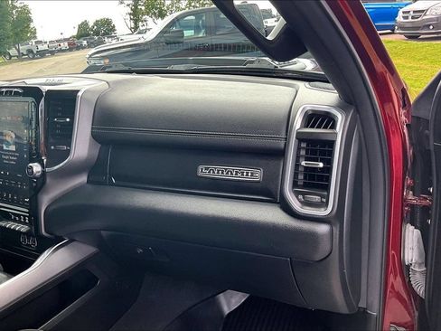 Used 2021 RAM 1500 Laramie w/ Sport Appearance Package AWD/4WD image 16