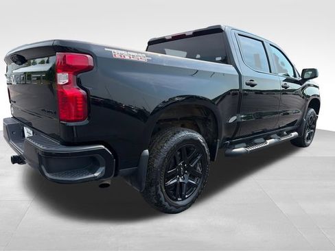 Used 2024 Chevrolet Silverado 1500 Custom Trail Boss w/ Turbomax Blackout Package AWD/4WD image 7