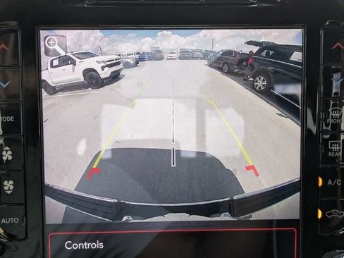 Used 2020 RAM 1500 Laramie AWD/4WD image 21