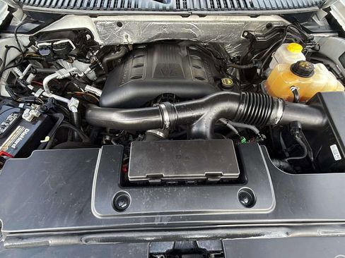Used 2016 Ford Expedition Platinum image 22