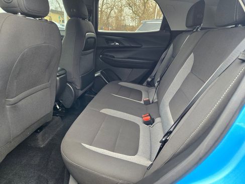 Used 2025 Chevrolet TrailBlazer LT w/ LT Cold Weather Package image 16
