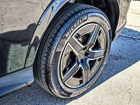 New 2026 Mercedes-Benz GLC 300 4MATIC image 11