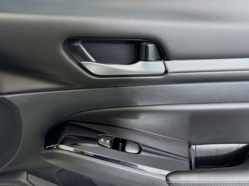 Used 2023 Nissan Altima 2.5 SV image 31