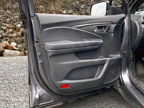 Used 2019 Honda Passport Sport image 15