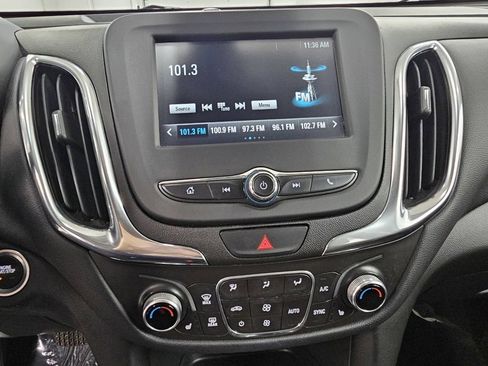 Used 2018 Chevrolet Equinox LT FWD image 15