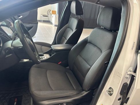 Used 2023 Chevrolet Malibu LT FWD image 21