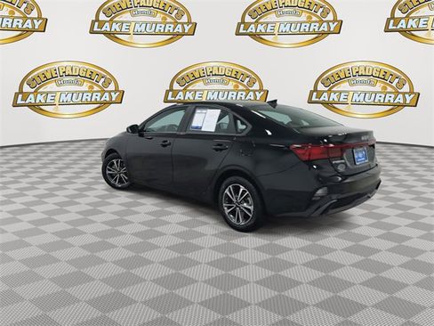 Used 2024 Kia Forte LXS image 9