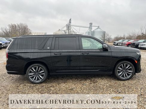 Used 2022 Cadillac Escalade ESV Sport w/ Touring Package image 51
