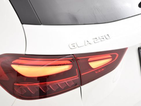 New 2026 Mercedes-Benz GLA 250 image 13