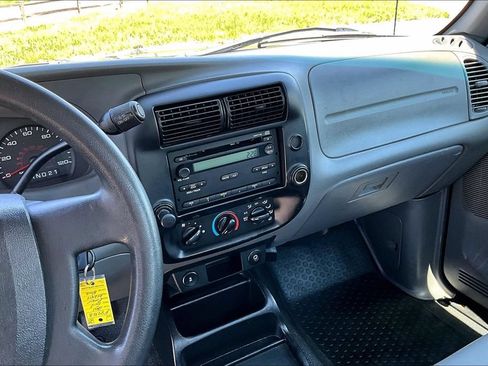 Used 2011 Ford Ranger XL RWD image 5