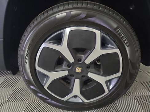 Used 2024 Rivian R1T Adventure image 10