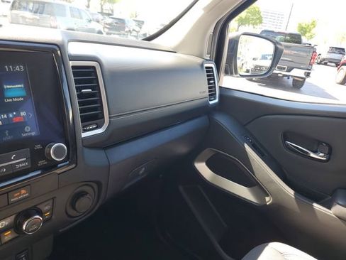 Used 2024 Nissan Frontier SV w/ Hardbody Edition image 26