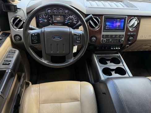 Used 2011 Ford F250 Lariat w/ Lariat Interior Pkg image 15