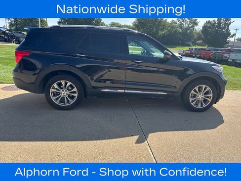 Used 2022 Ford Explorer Limited w/ Class IV Trailer Tow Package AWD/4WD image 4