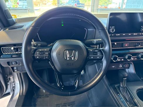 Used 2023 Honda Civic Sport image 22